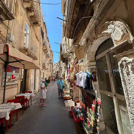 Cavour 45 Ortigia *